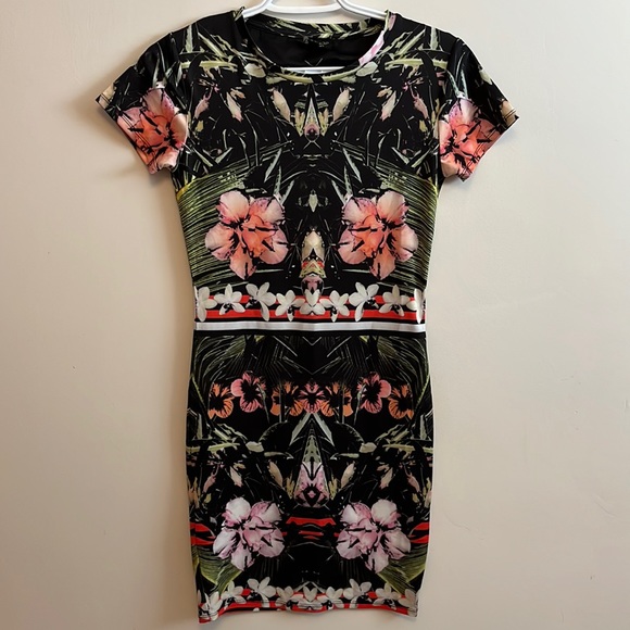 TopShop Hawaiian Print Dress - Size US2